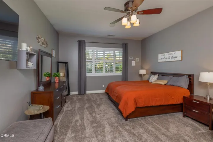 35_master_bedroom_3
