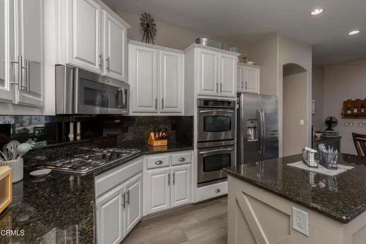 24_kitchen_2