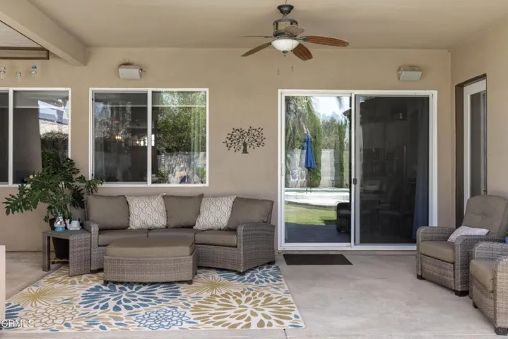 12_porch_3