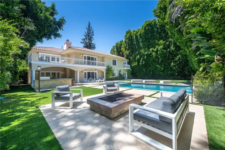4438 Haskell Avenue, Encino, California 91436