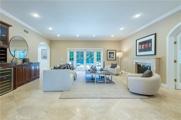 4438 Haskell Avenue, Encino, California 91436