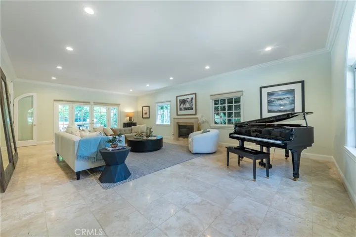 4438 Haskell Avenue, Encino, California 91436