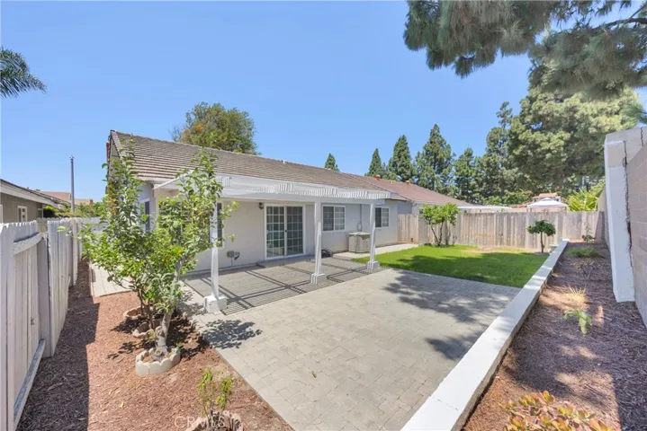 14232 Matisse, Irvine, California 92606