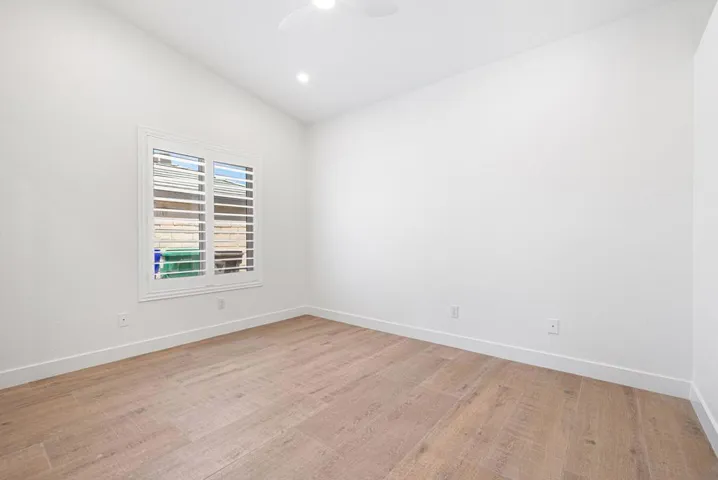 52-web-or-mls-8M4A2911