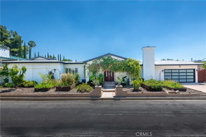 3666 Sapphire Drive, Encino, California 91436