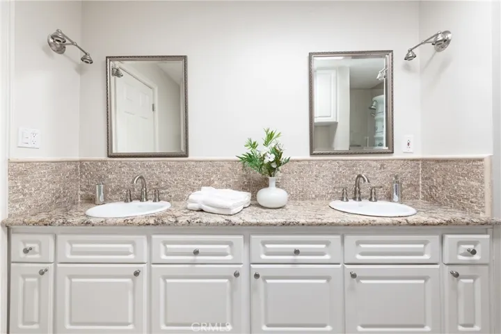 3666 Sapphire Drive, Encino, California 91436