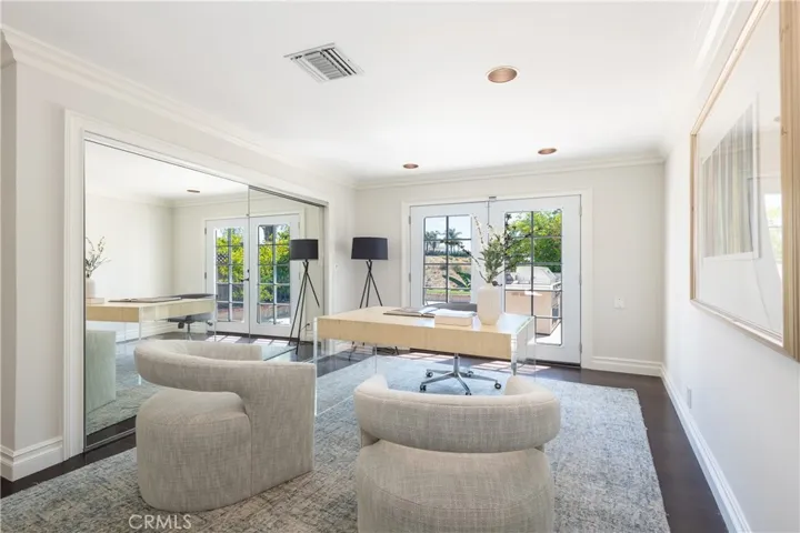 3666 Sapphire Drive, Encino, California 91436
