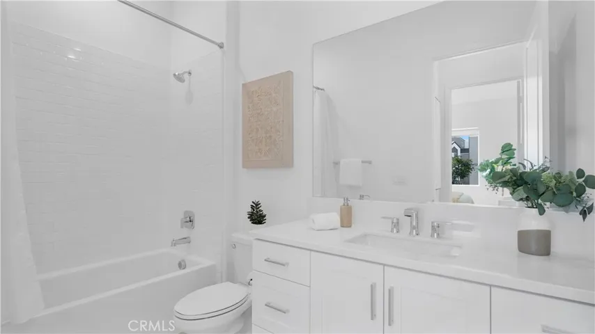 Main Floor Full Bathroom