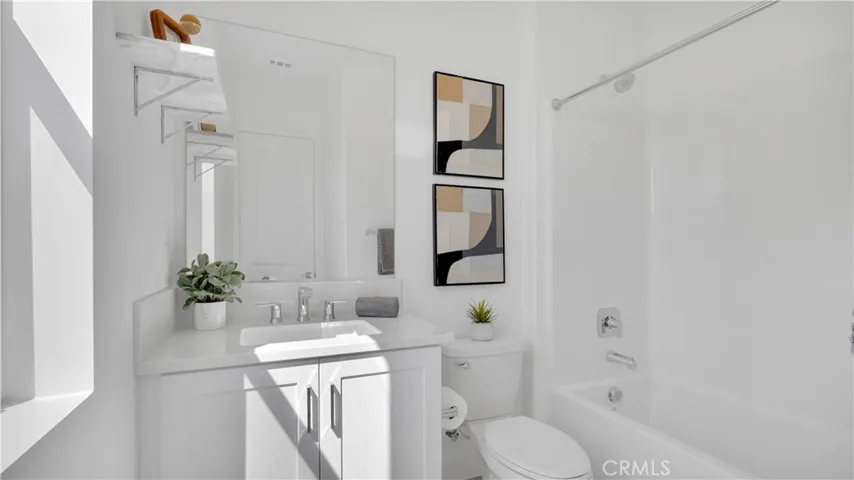 2nd Floor Guest Suite