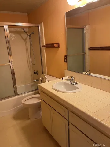 full bathroom