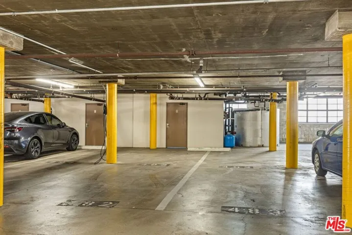 12801 Moorpark Street 206, Studio City, California 91604