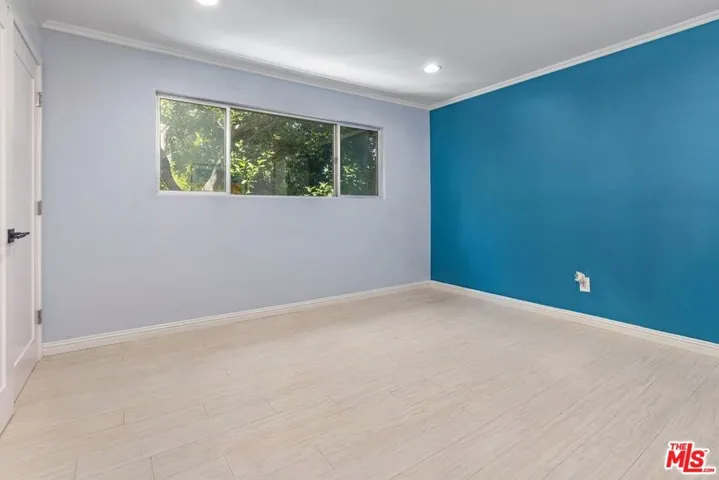 12801 Moorpark Street 206, Studio City, California 91604