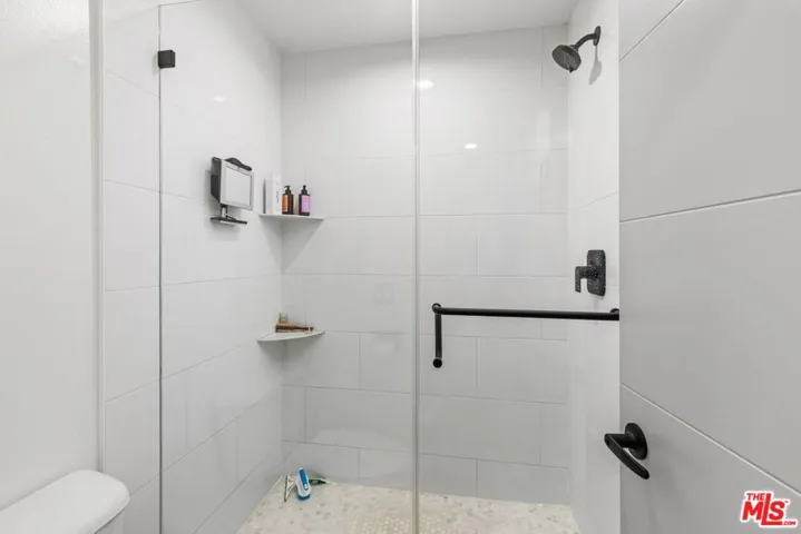 12801 Moorpark Street 206, Studio City, California 91604