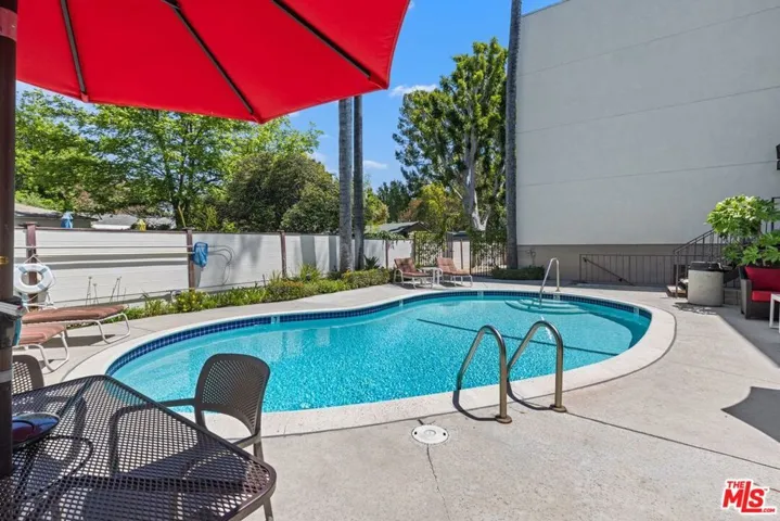 12801 Moorpark Street 206, Studio City, California 91604