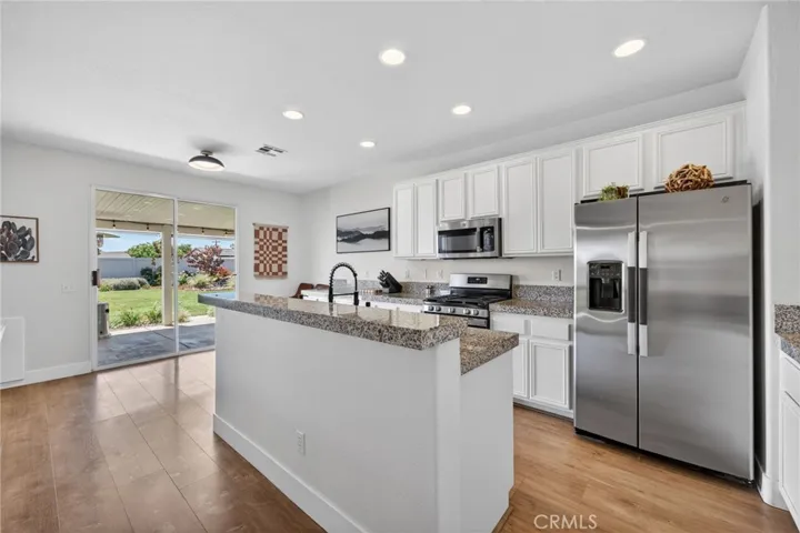 31081 Cedar Oak Road, Menifee, California 92584