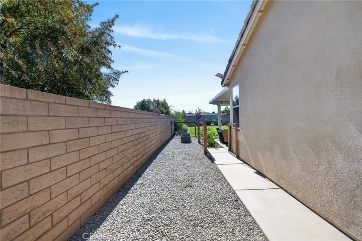 31081 Cedar Oak Road, Menifee, California 92584
