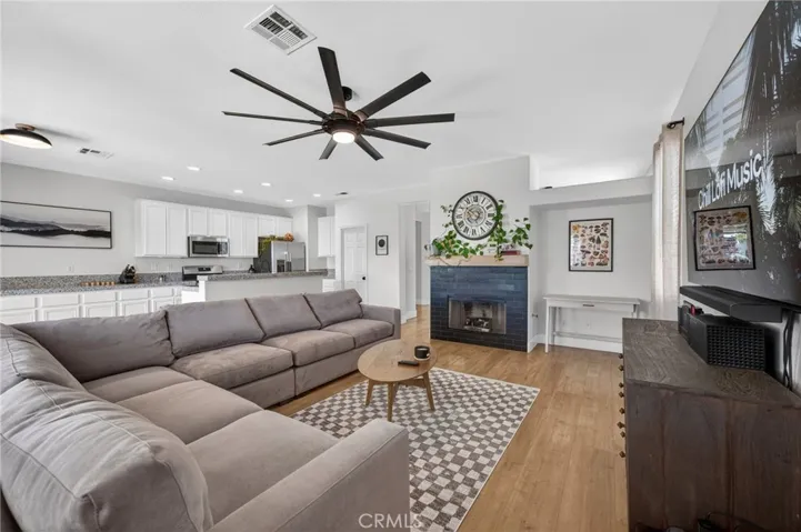 31081 Cedar Oak Road, Menifee, California 92584