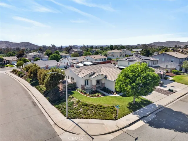 31081 Cedar Oak Road, Menifee, California 92584