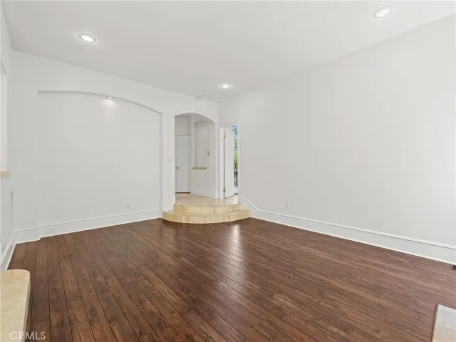 3210 N Ardmore, Manhattan Beach, California 90266