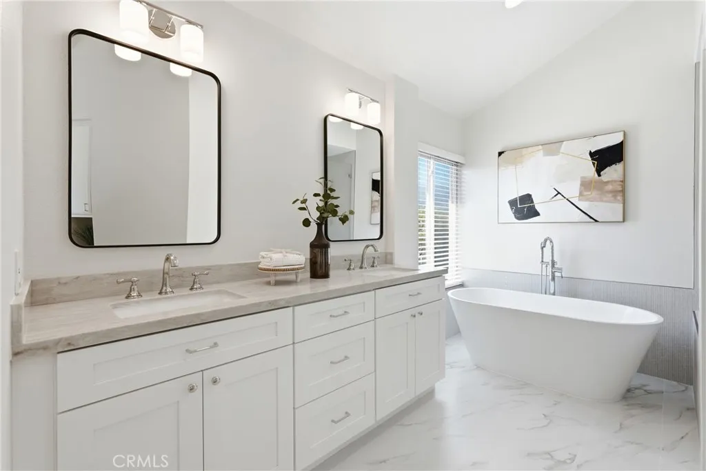 Look at this luxurious Primary bathroom.