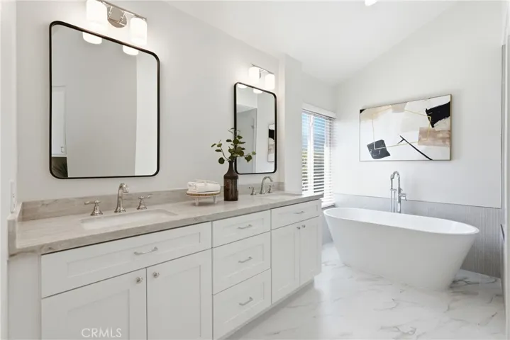 Look at this luxurious Primary bathroom.