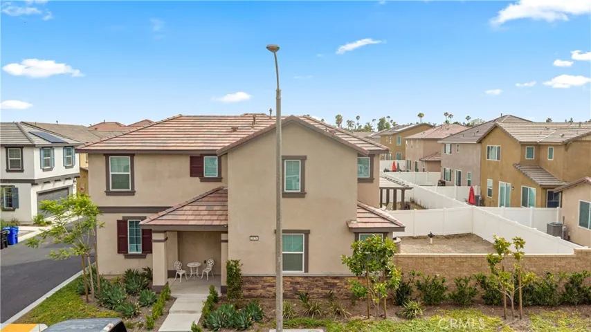 2476 Gunner Ridge, Rialto, California 92377