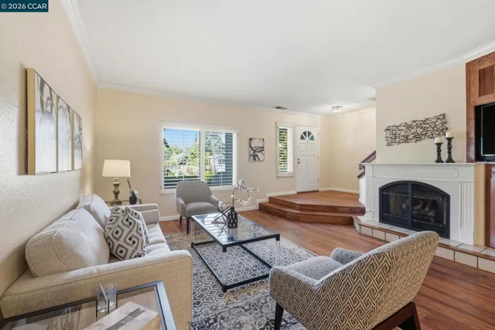 1707 Geary Rd, Walnut Creek, California 94597