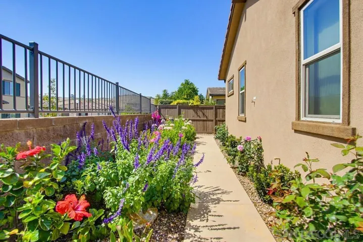 7944 Lusardi Creek Ln, San Diego, California 92127