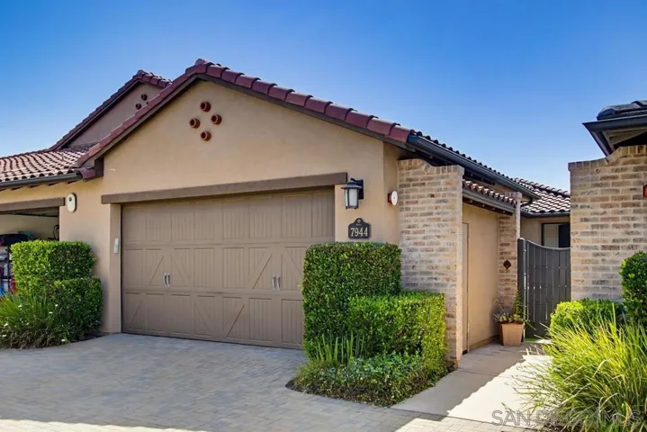 7944 Lusardi Creek Ln, San Diego, California 92127