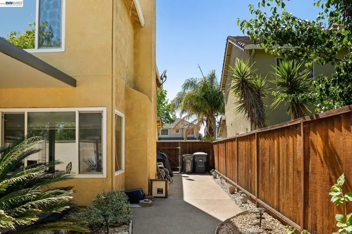 1110 Plymouth Dr, Tracy, California 95376