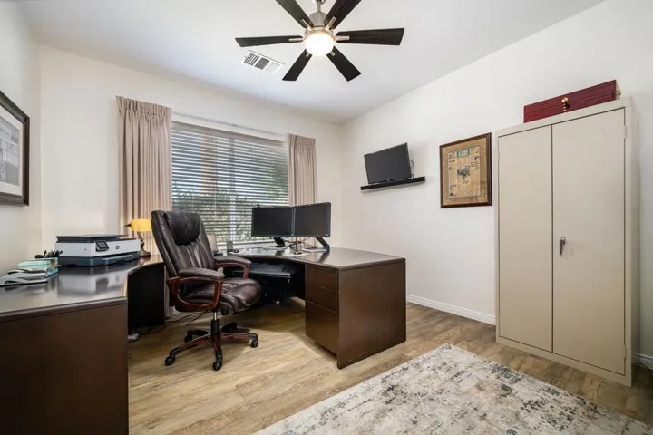 32-web-or-mls-PMStansbury_OPMG_0526_032