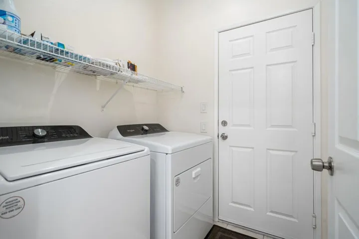 22-web-or-mls-PMStansbury_OPMG_0526_022