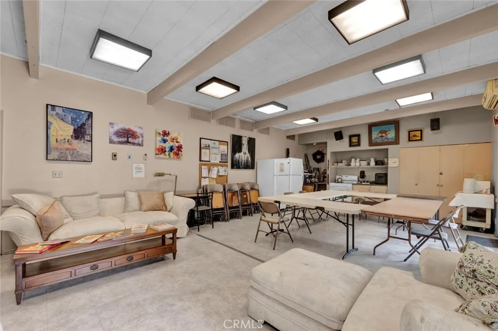 Recreation and meeting room