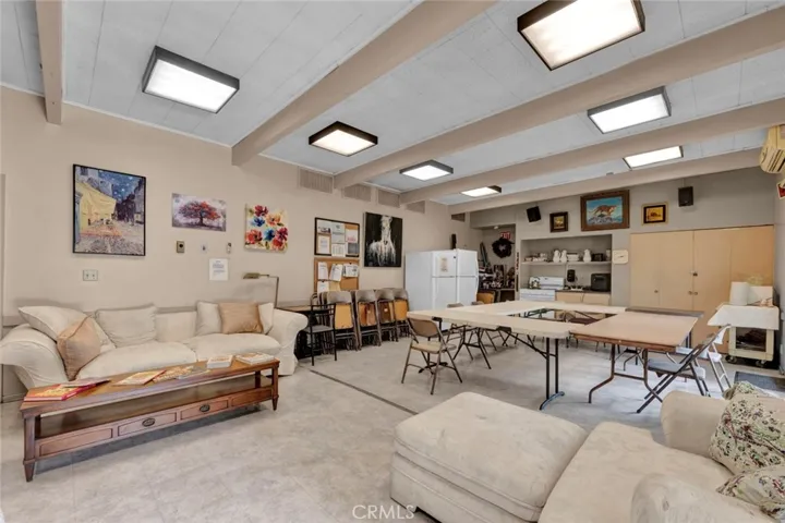 Recreation and meeting room