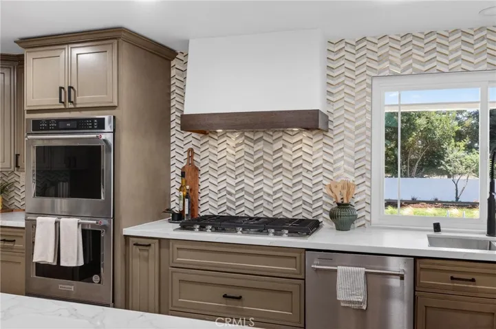 252 W 19th Street, Upland, California 91784