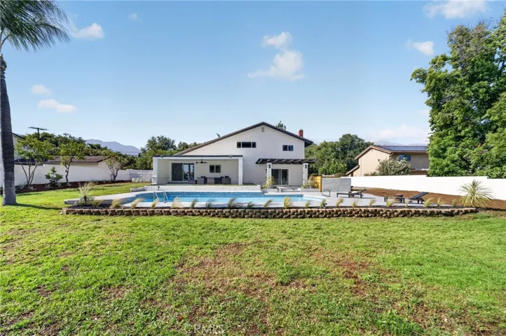 252 W 19th Street, Upland, California 91784