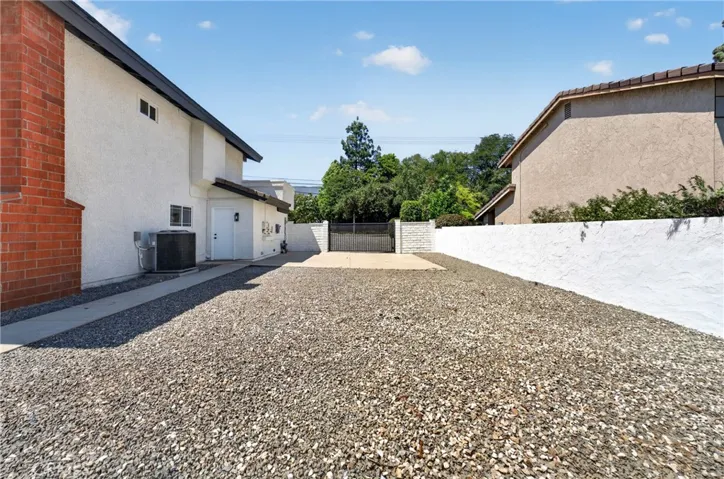 252 W 19th Street, Upland, California 91784