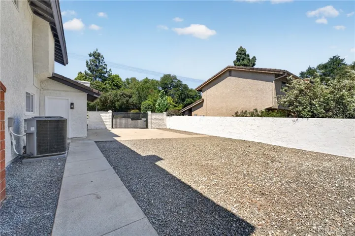 252 W 19th Street, Upland, California 91784