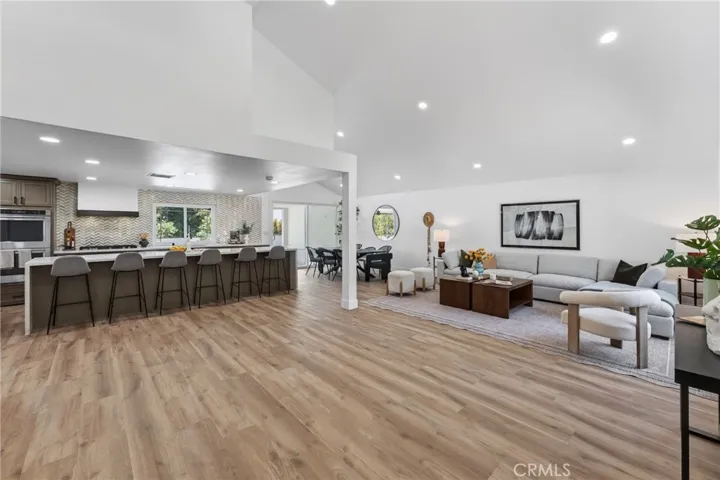 252 W 19th Street, Upland, California 91784