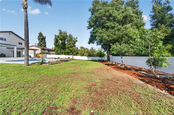 252 W 19th Street, Upland, California 91784