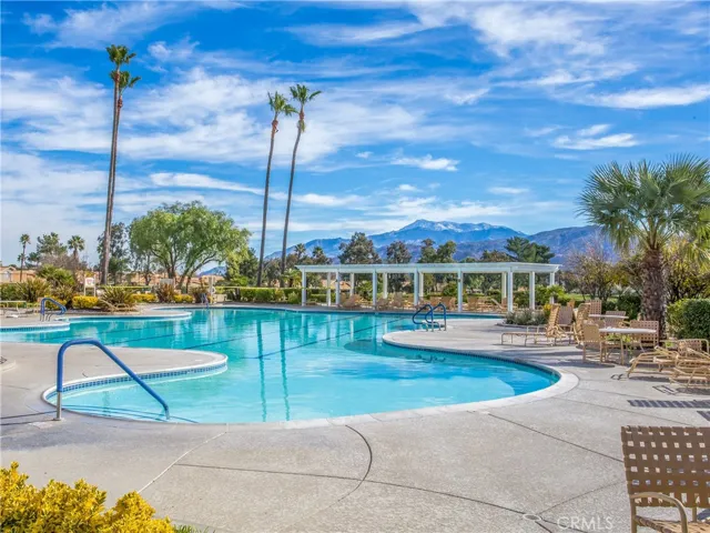 5904 Warwick Hills, Banning, California 92220
