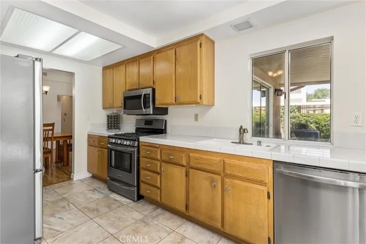 5904 Warwick Hills, Banning, California 92220