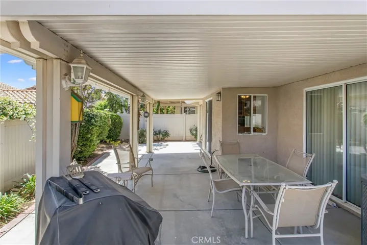5904 Warwick Hills, Banning, California 92220