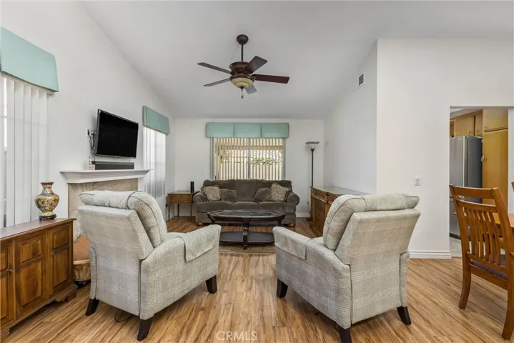 5904 Warwick Hills, Banning, California 92220