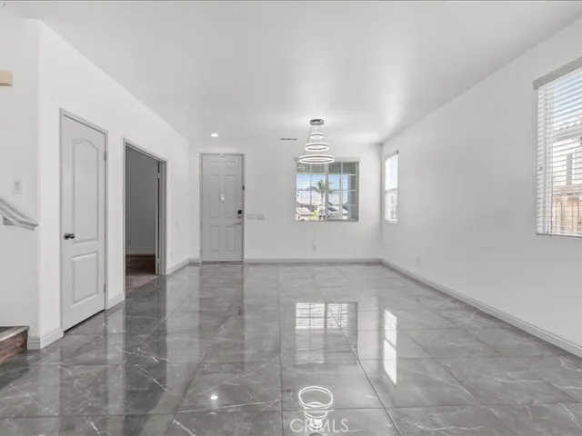 1886 Montara, San Jacinto, California 92583