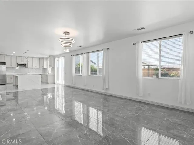 1886 Montara, San Jacinto, California 92583