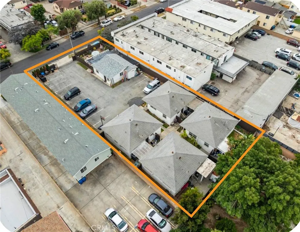 1535 W 224th St