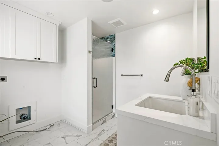 321 9th Avenue, Santa Cruz, California 95062