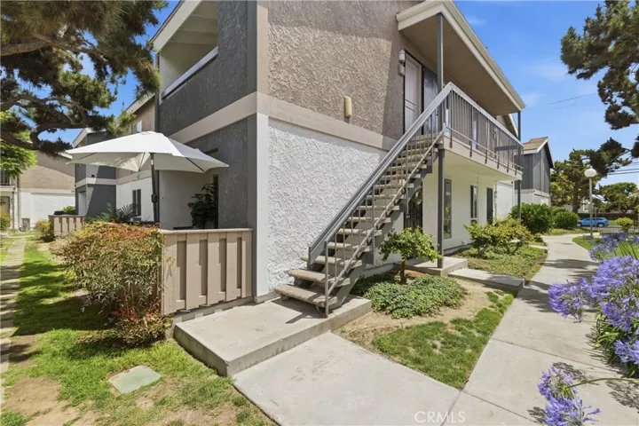 2841 S Fairview S E, Santa Ana, California 92704