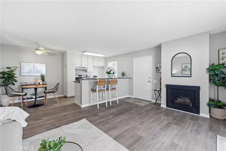 Welcome home to this open concept floor plan